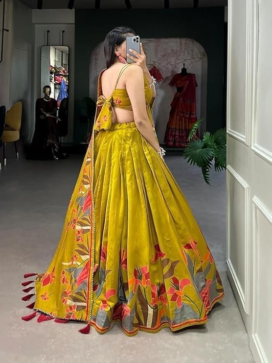 Women's Trending Designeer Tussar Silk Lehenga Choli Print with Foil Work With Unstitched Blouse Patola Print Adorned with Foil Work For Navrati || Wedding - Image 3